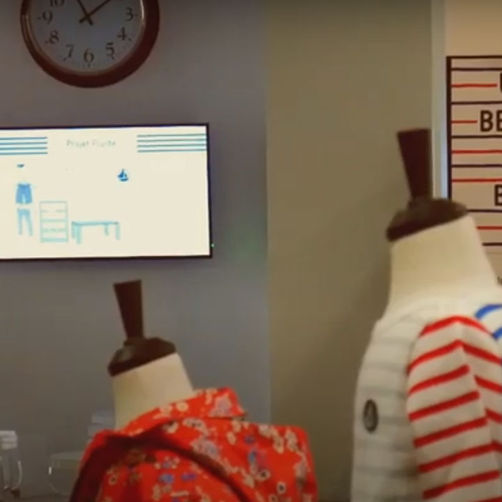 Petit Bateau wanted to be able to send content accessible at any time, to all its services from the headquarters.